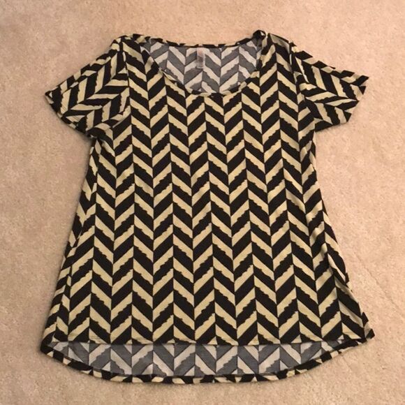 WOMEN’S LULAROE SIZE MEDIUM TOP! - Picture 5 of 11